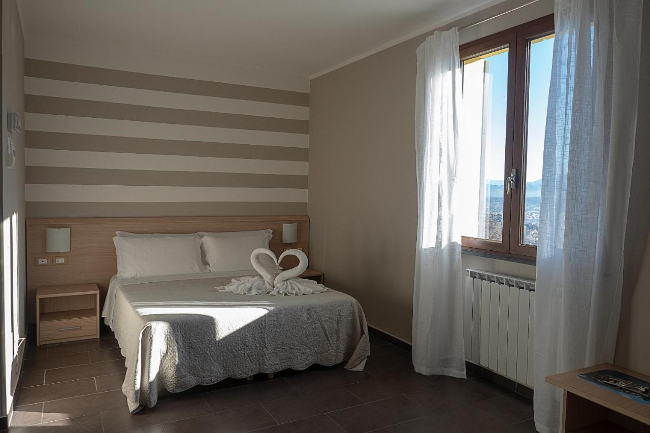La Pietra 1 E La Pietra 2 * La Spezia