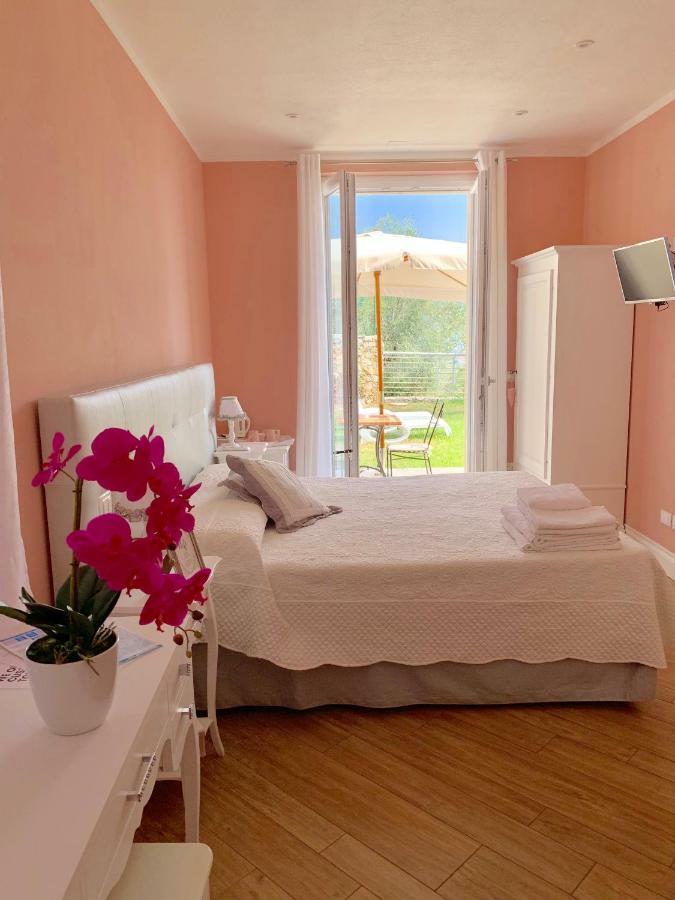 La Pietra 1 E La Pietra 2 * La Spezia